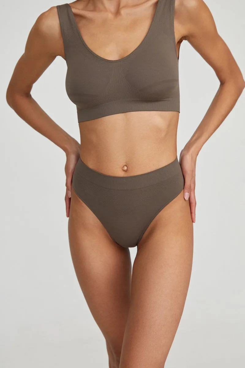 High-rise briefs