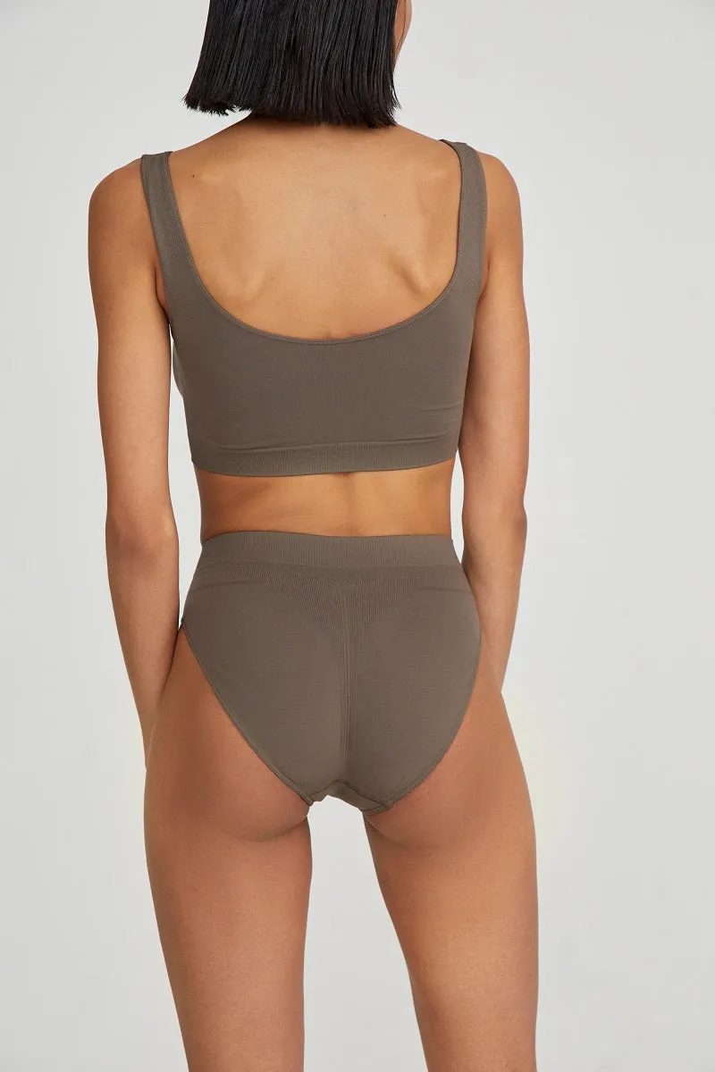 High-rise briefs