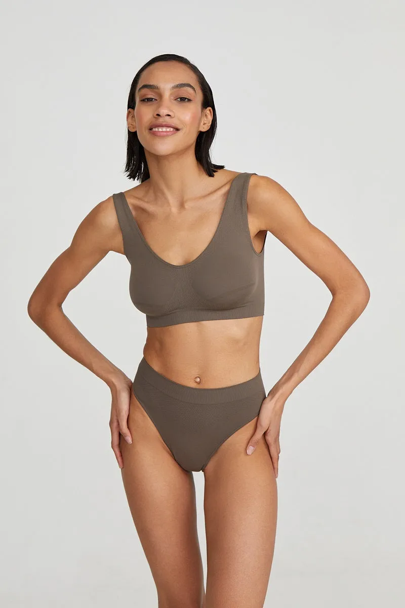 High-rise briefs