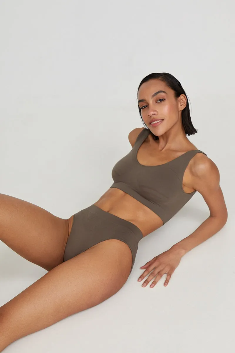 High-rise briefs