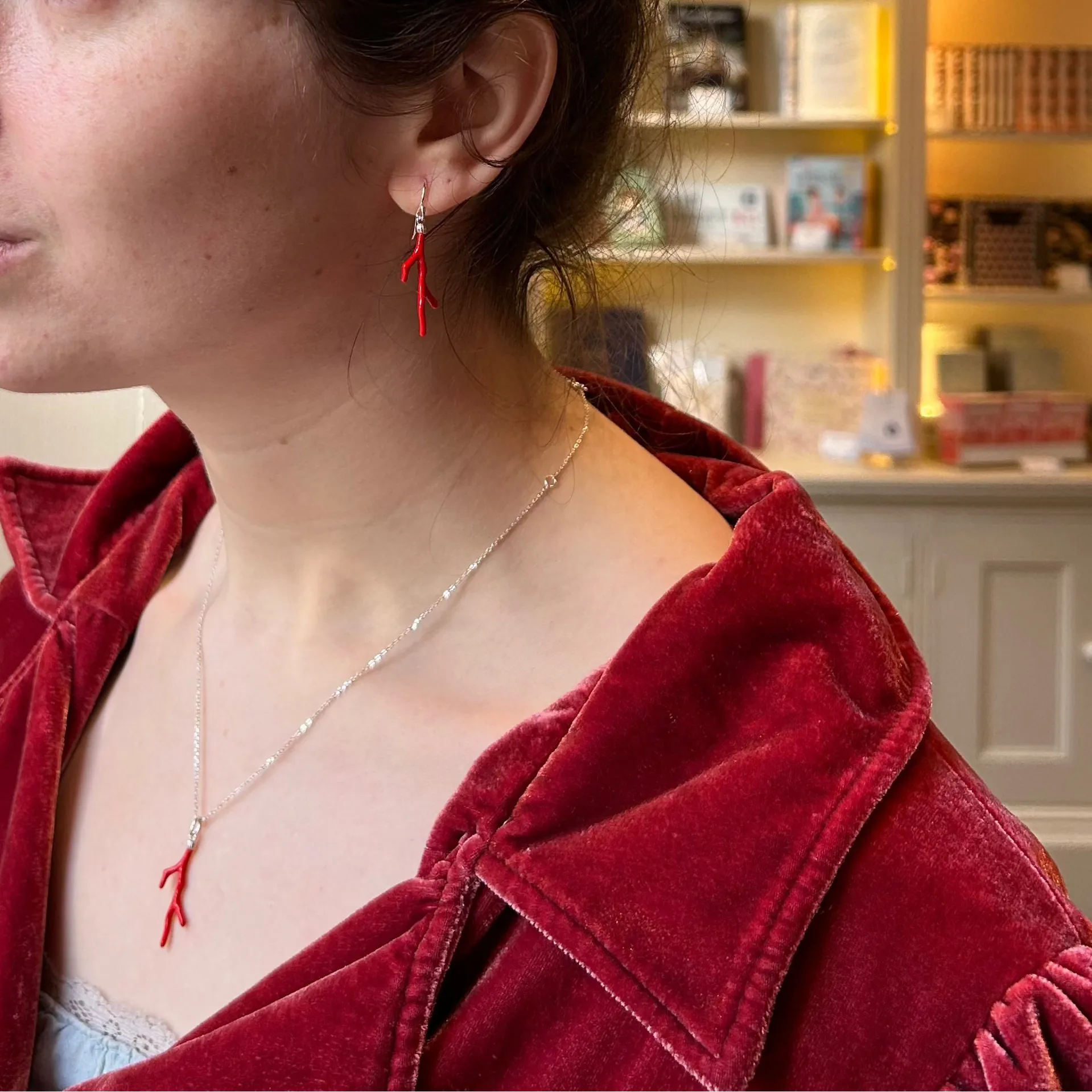 Jane Austen Emma Earrings - Coral Red