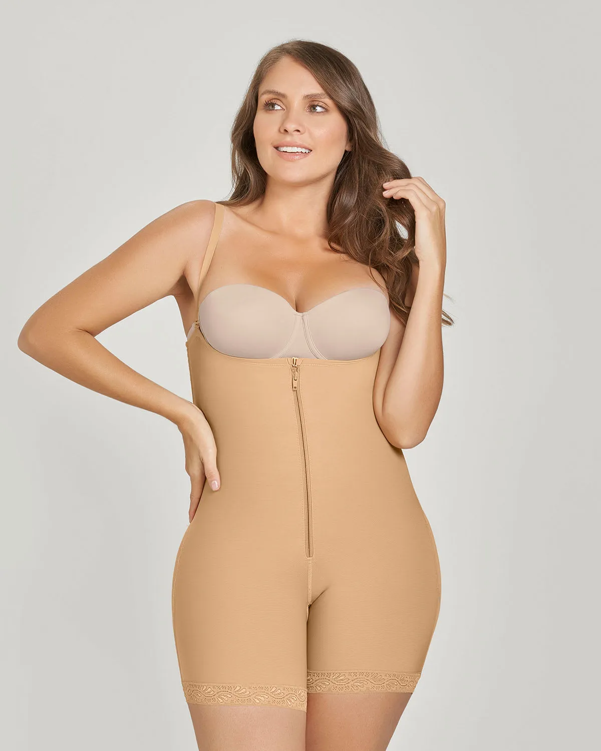 Panty faja tipo short de control fuerte levanta cola