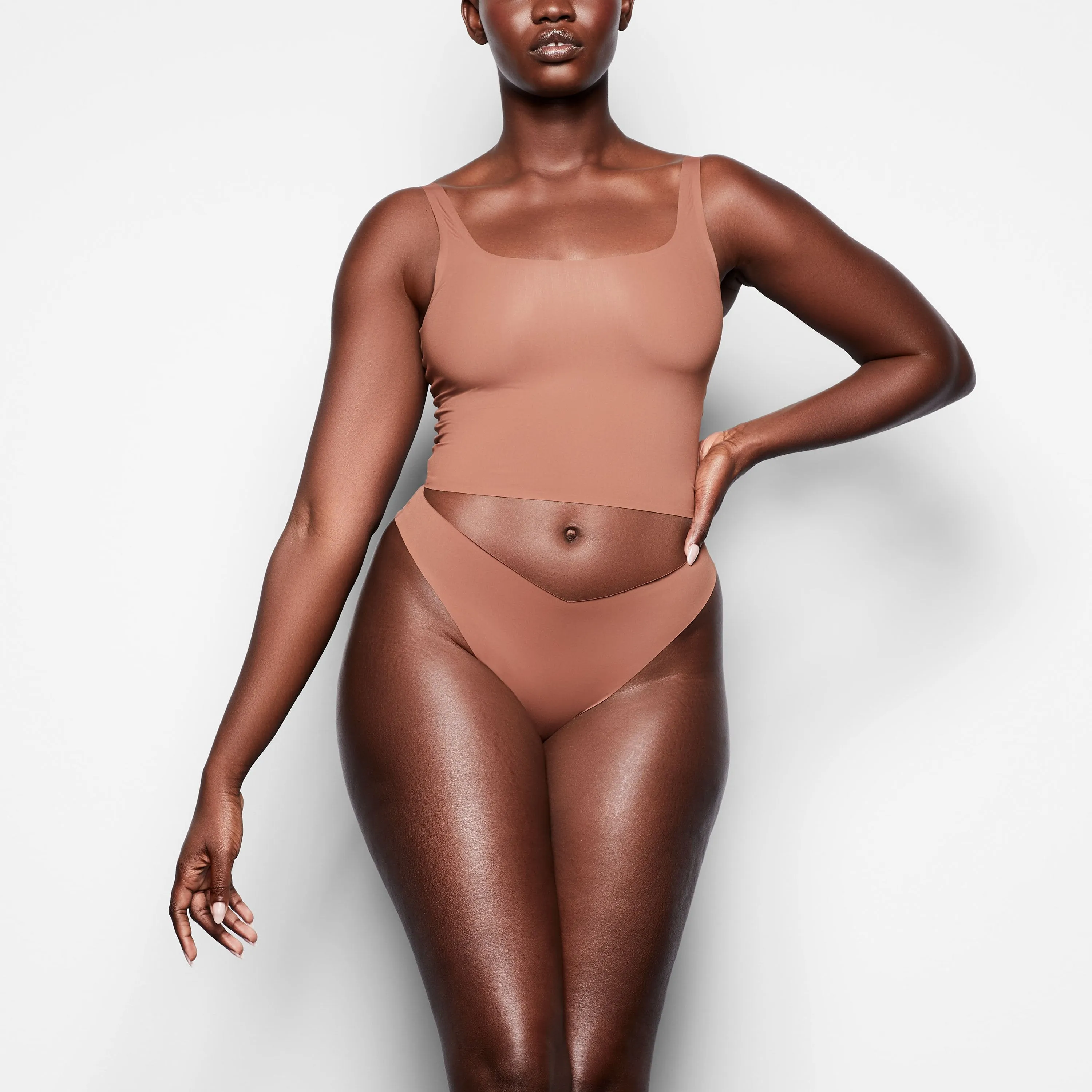 SMOOTH ESSENTIALS DIPPED THONG | JASPER