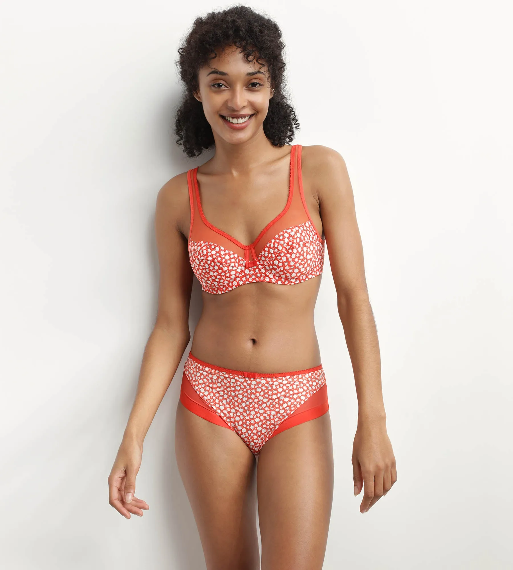 Soutien-gorge emboitant avec armatures Rouge à fleurs Generous Dim