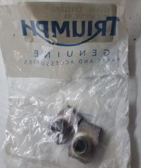 Triumph Nut, Captive M8