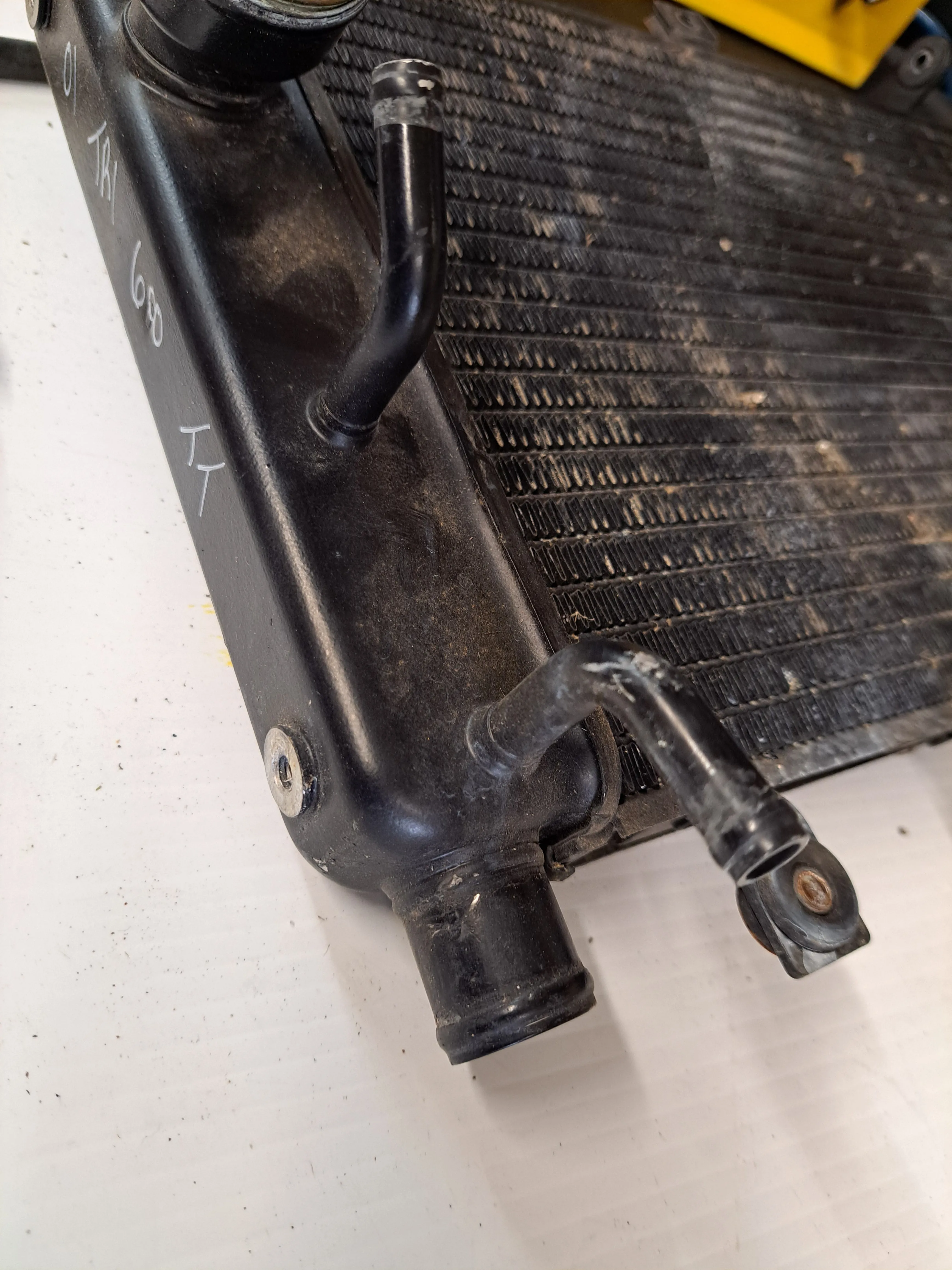Triumph TT600 Radiator